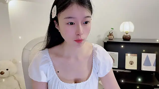 Onechestnut online show from November 26, 6:14 am