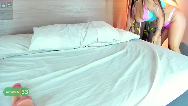 alexamonroe  online show from October 22, 9:58 pm