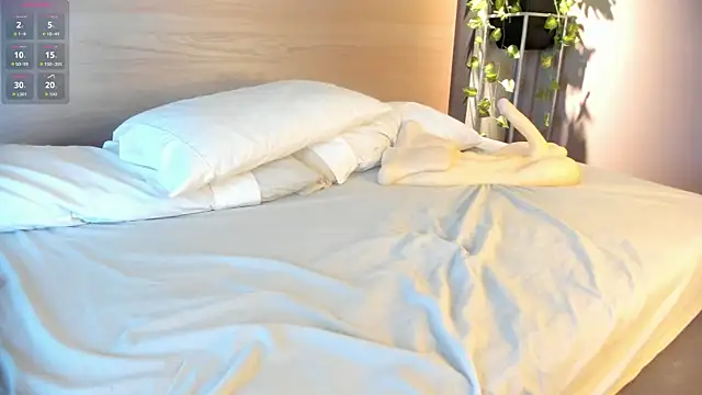 alexamonroe  online show from November 27, 8:44 pm