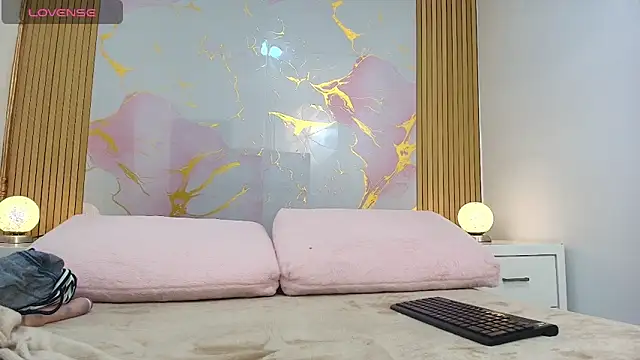 JulietaMills online show from November 7, 7:36 pm