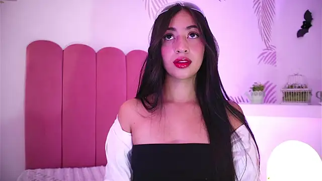 Snapshot of charlotterusso chatting on October 10, 2:27 pm charlotterusso online show from October 10, 2:27 pm