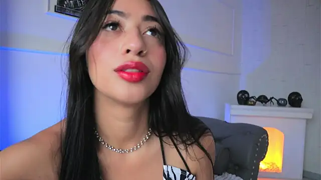 Snapshot of charlotterusso chatting on October 22, 2:39 pm charlotterusso online show from October 22, 2:39 pm