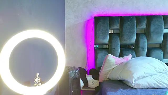 Taurito    online show from November 18, 10:03 pm