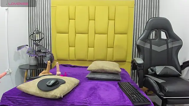 bryonycutee online show from October 16, 12:39 pm