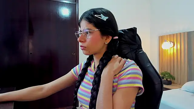 carlina 15 online show from September 15, 12:16 pm