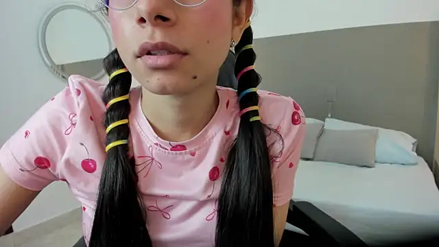 carlina 15 online show from October 24, 2:24 pm