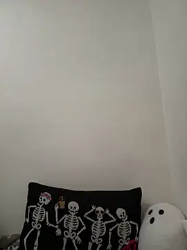 babykalirose online show from November 2, 3:53 am