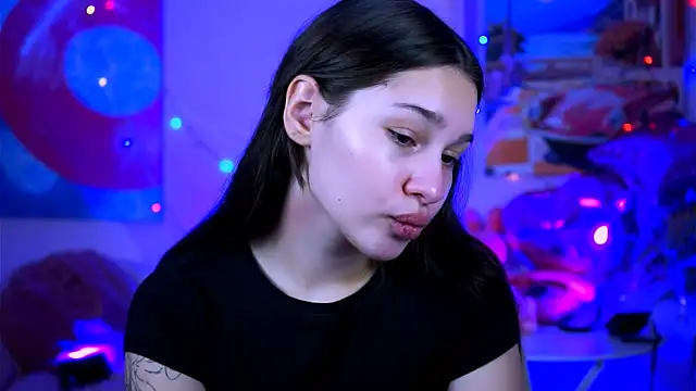 KimClarks  online show from September 20, 5:03 pm