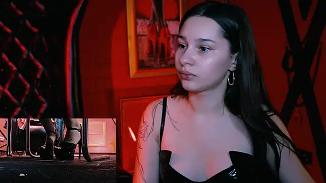 KimClarks  online show from September 22, 8:49 am