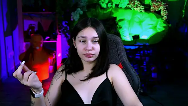 KimClarks  online show from October 28, 12:52 pm