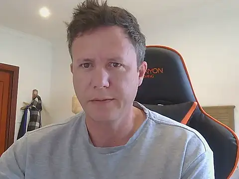 TroyDieselXXX online show from November 17, 5:35 am