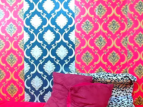 yourperfectcrush online show from November 27, 9:22 am