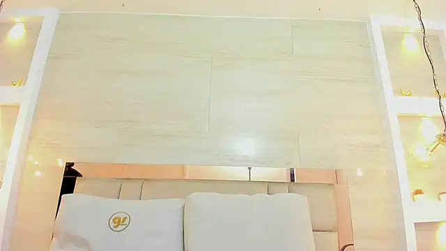 karol lewiss online show from October 11, 11:53 am