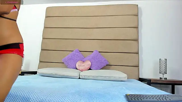 Snapshot of susan_elliot chatting on October 15, 7:36 pm susan elliot online show from October 15, 7:36 pm