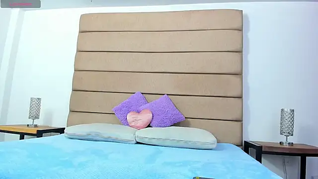 Snapshot of susan_elliot chatting on October 24, 7:54 pm susan elliot online show from October 24, 7:54 pm