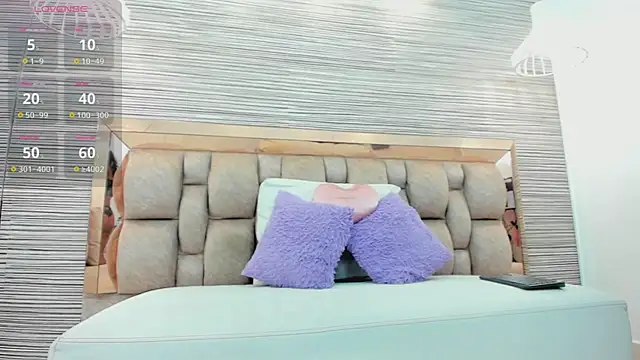 Snapshot of susan_elliot chatting on November 17, 11:16 am susan elliot online show from November 17, 11:16 am