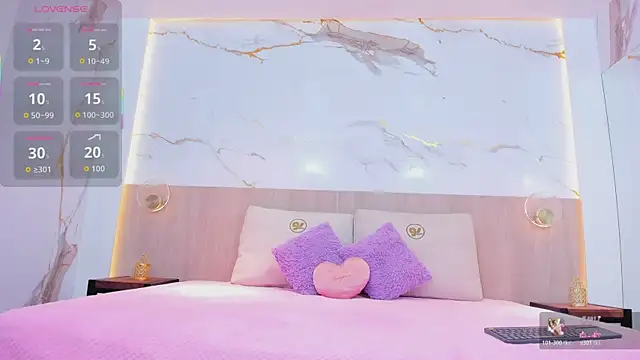 Snapshot of susan_elliot chatting on November 27, 11:45 am susan elliot online show from November 27, 11:45 am