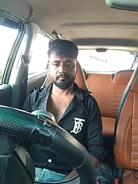 Snapshot of Munny6677 chatting on December 15, 8:18 am Munny6677 online show from December 15, 8:18 am