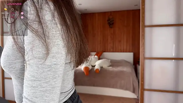 PlumyBun online show from September 21, 4:25 am