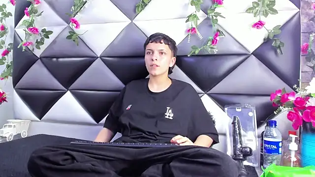 Snapshot of Megan_Thompson_ chatting on October 31, 2:40 pm Megan Thompson online show from October 31, 2:40 pm