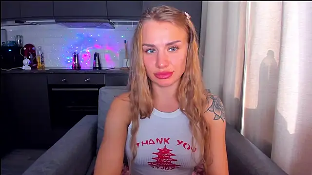 Snapshot of MashaFromRussia__ chatting on September 14, 7:51 am MashaFromRussia online show from September 14, 7:51 am