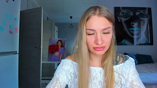 Snapshot of MashaFromRussia__ chatting on November 15, 10:23 am MashaFromRussia online show from November 15, 10:23 am