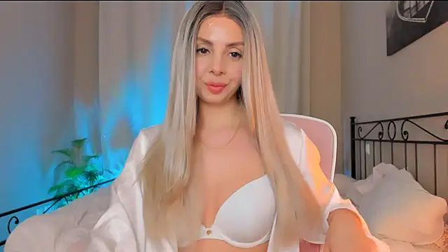 VelvetEliza online show from October 27, 9:30 pm