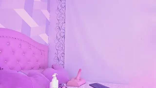 BiancaShermann online show from October 7, 5:32 pm