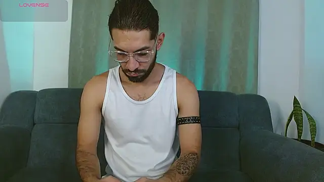 ReyPablo1 online show from October 2, 10:17 pm