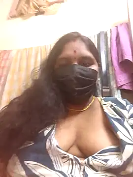 Snapshot of Villageanuty chatting on November 2, 10:17 am Villageanuty online show from November 2, 10:17 am