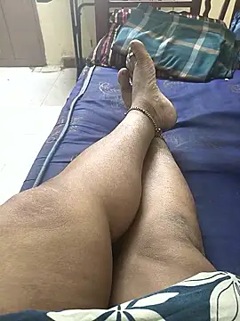 Snapshot of Villageanuty chatting on November 15, 5:09 pm Villageanuty online show from November 15, 5:09 pm