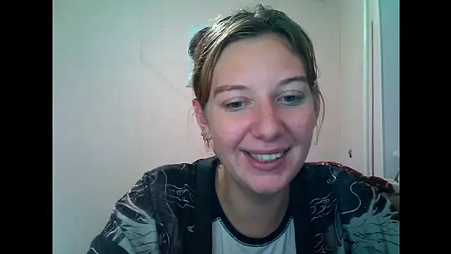 Lily Ember online show from September 20, 8:10 pm