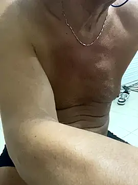 Unique X perience online show from September 13, 3:17 am