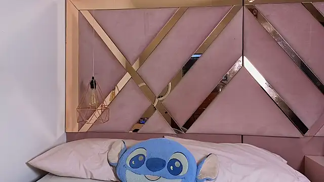 Sthephany grand online show from October 3, 3:53 pm