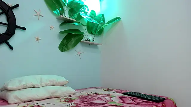 eladyrous98 online show from September 17, 1:24 pm