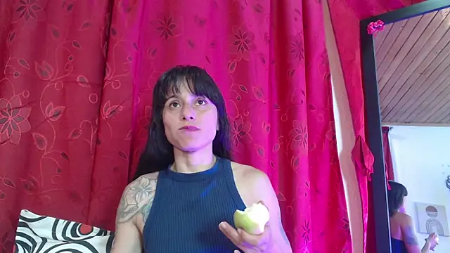 Snapshot of Samy_Hoops chatting on October 27, 1:26 pm Samy Hoops online show from October 27, 1:26 pm