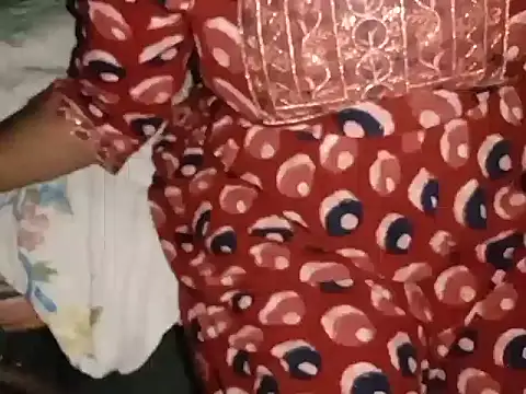 Snapshot of Sassy_Indianbhabi chatting on December 15, 3:16 pm Sassy Indianbhabi online show from December 15, 3:16 pm