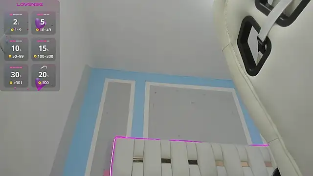 elenacooper1 online show from November 20, 7:13 pm