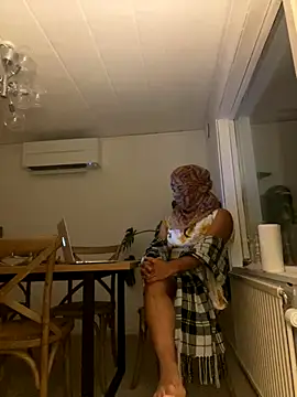 Snapshot of latina-pene chatting on December 16, 5:51 pm latina-pene online show from December 16, 5:51 pm