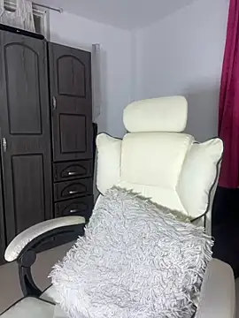 Issa Santana online show from September 15, 7:58 pm