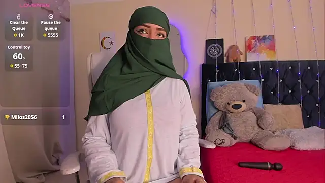 Dana-Alabi online show from October 17, 12:30 pm