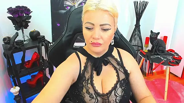 demisweet online show from January 4, 3:28 pm