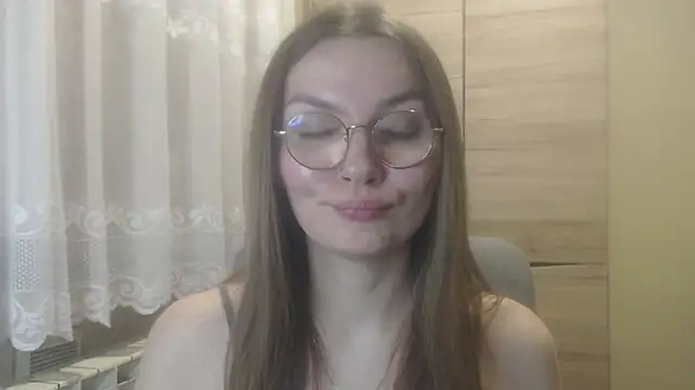 LooveELLYx online show from December 23, 6:37 pm