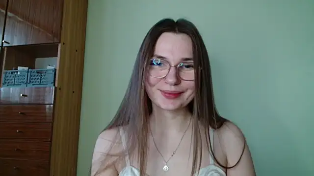 LooveELLYx online show from January 24, 7:41 am