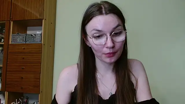 LooveELLYx online show from February 24, 5:53 pm