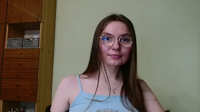 LooveELLYx online show from February 25, 5:58 pm