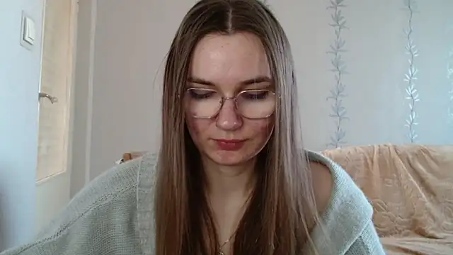 LooveELLYx online show from March 16, 7:48 am