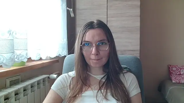 LooveELLYx online show from November 12, 8:26 am