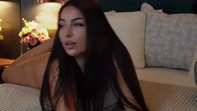 Snapshot of EmilyTrix chatting on November 20, 5:23 pm EmilyTrix online show from November 20, 5:23 pm