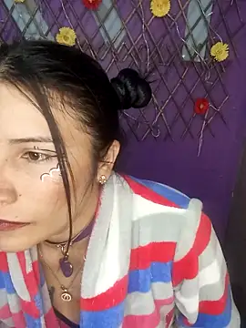 karinnahotdirty online show from September 18, 8:33 pm